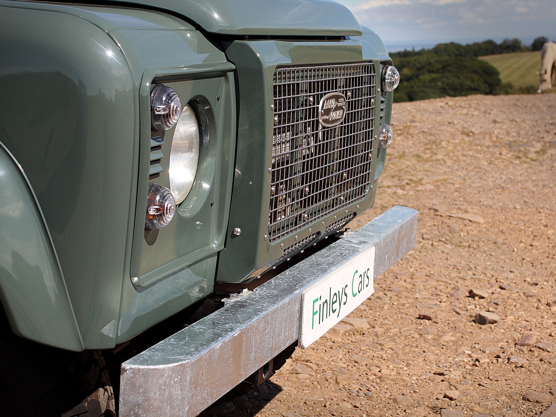 Land Rover Defender 2.4TDCi | Finleys Cars